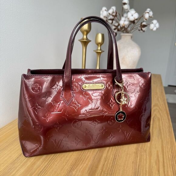 ✅AUTHENTIC✅ LOUIS VUITTON WILSHIRE PM BORDEAUX VERNIS - Picture 14 of 15